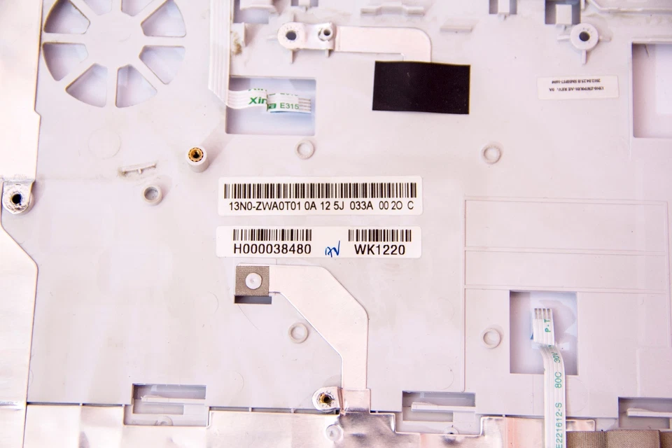 Toshiba Satellite L850 сенсорная панель подставка для рук с клавиатурой бежевая H000038480 WK1220 - Изображение 3 из 4