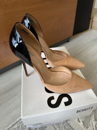 Schutz Pumps, Excellent Preowned Condition, Size 8.5 - Picture 2 of 5