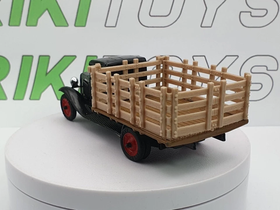 Chevrolet Staketruck (1930) Ertl 1/43 - Immagine 2 di 4