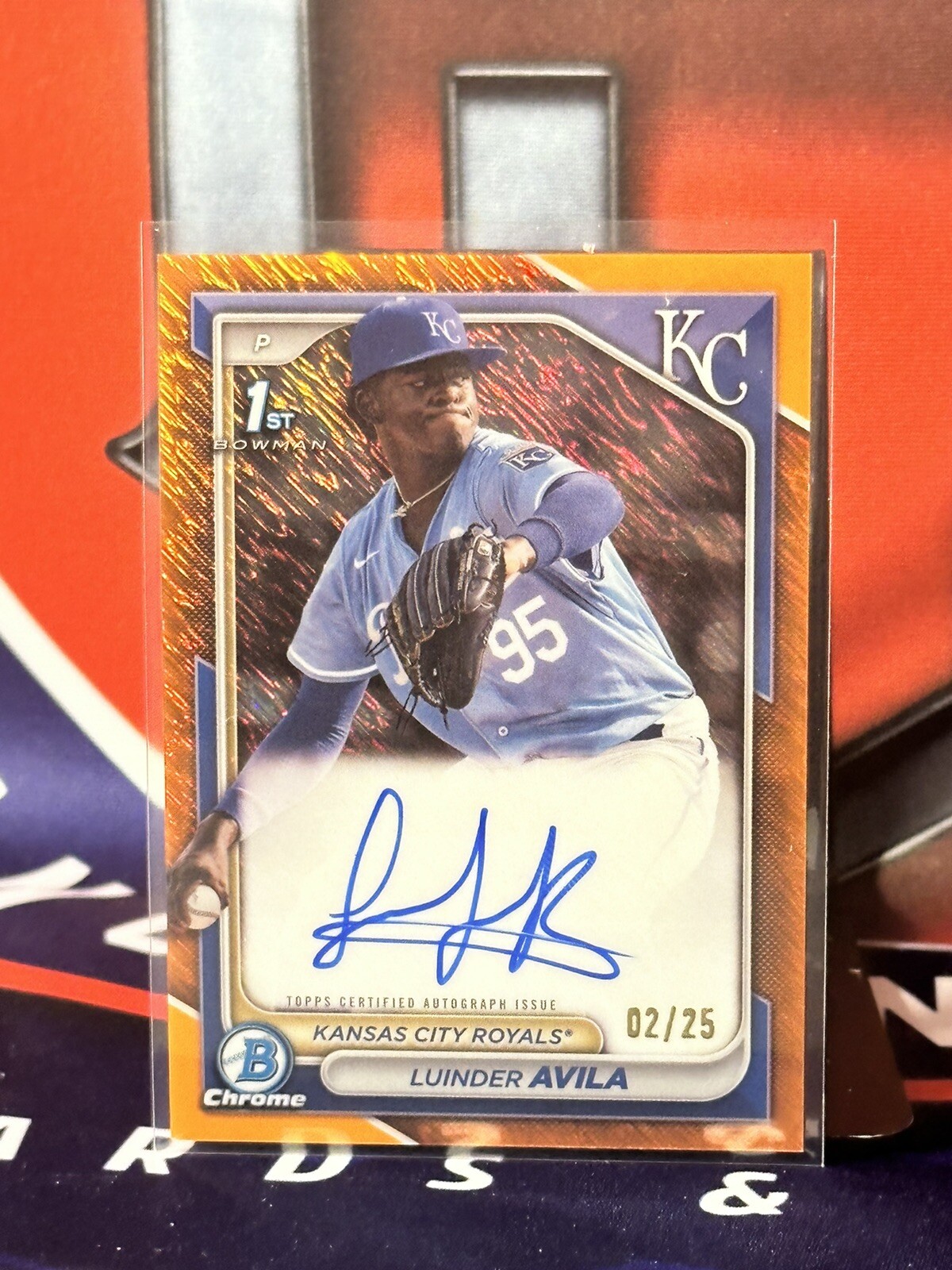 2024 Bowman Chrome 1st Auto Orange Shimmer /25 CPA-LAA Luinder Avila Royals