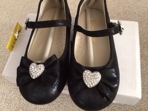 DREAM PAIRS KIDS- GIRLS BOW MARY JANE FLATS- NEW IN BOX- TODDLER 8
