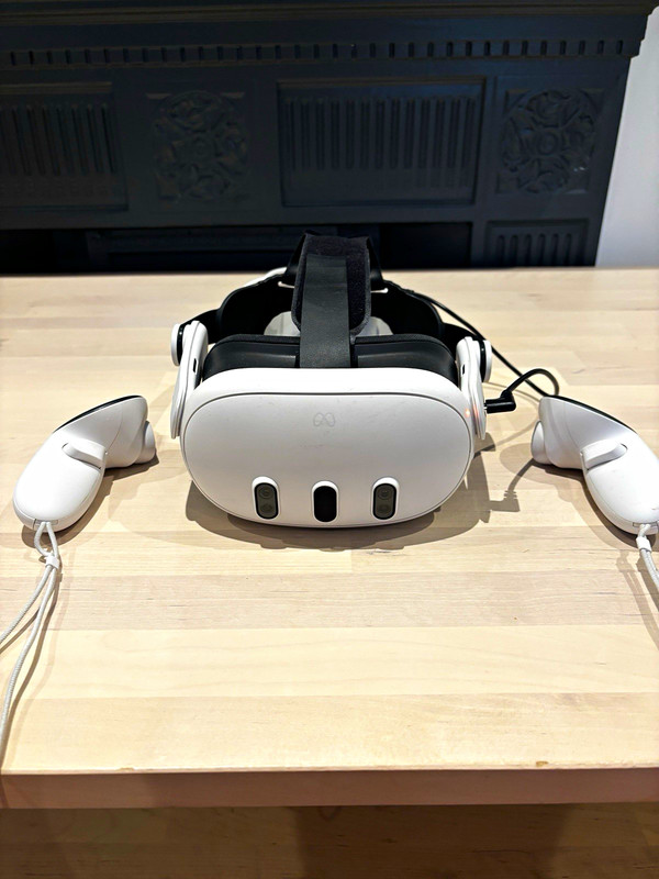 Meta Quest 3 VR Headset 120Hz with extras (listed in description)