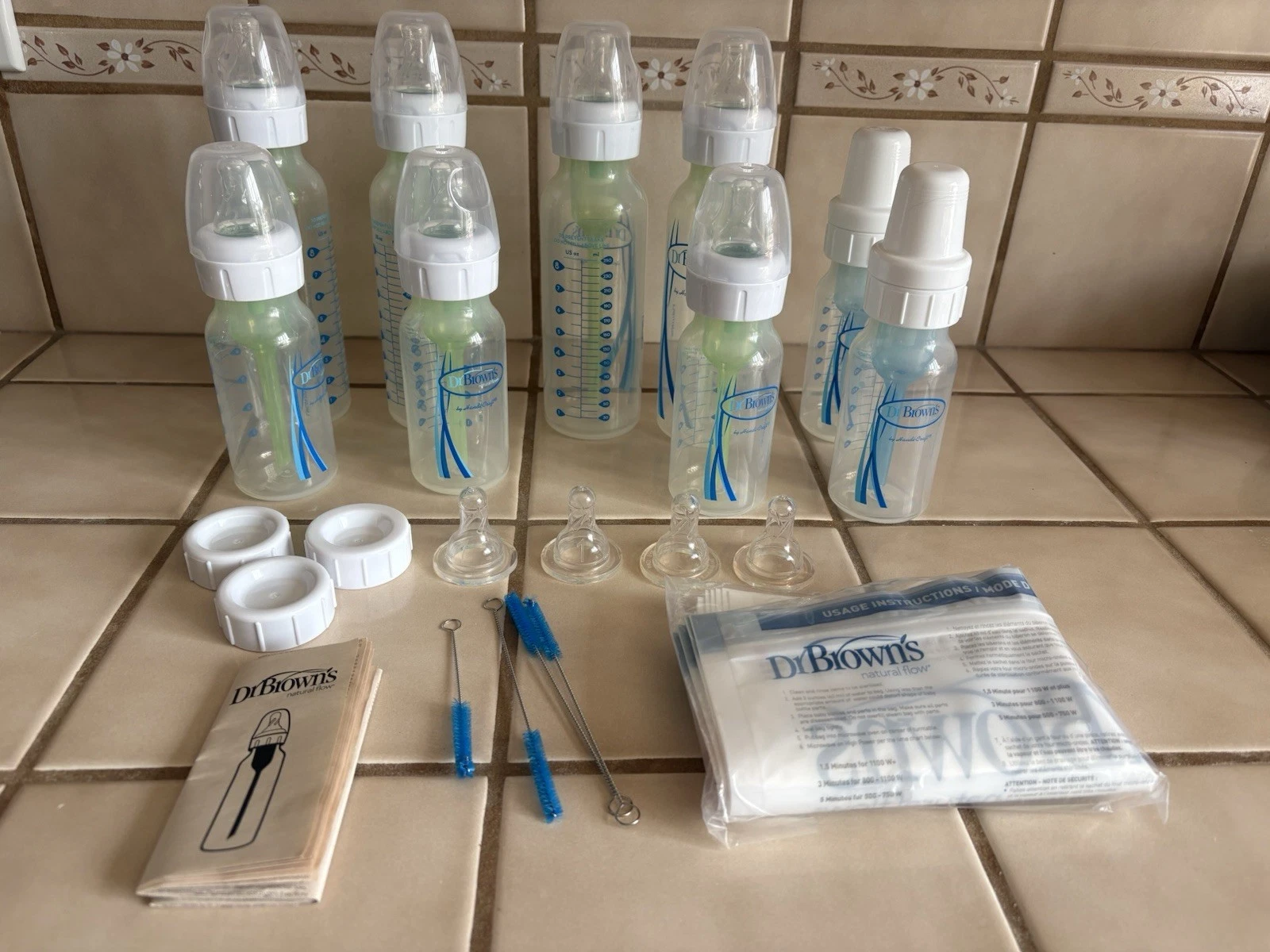 Dr. Brown’s 240-P6 Newborn Feeding Bottle Set - 8oz. & 4oz.
