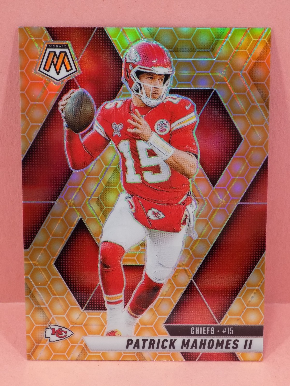 2025 Panini Mosaic - Patrick Mahomes II #200 Honeycomb Prizm SSP Case Hit