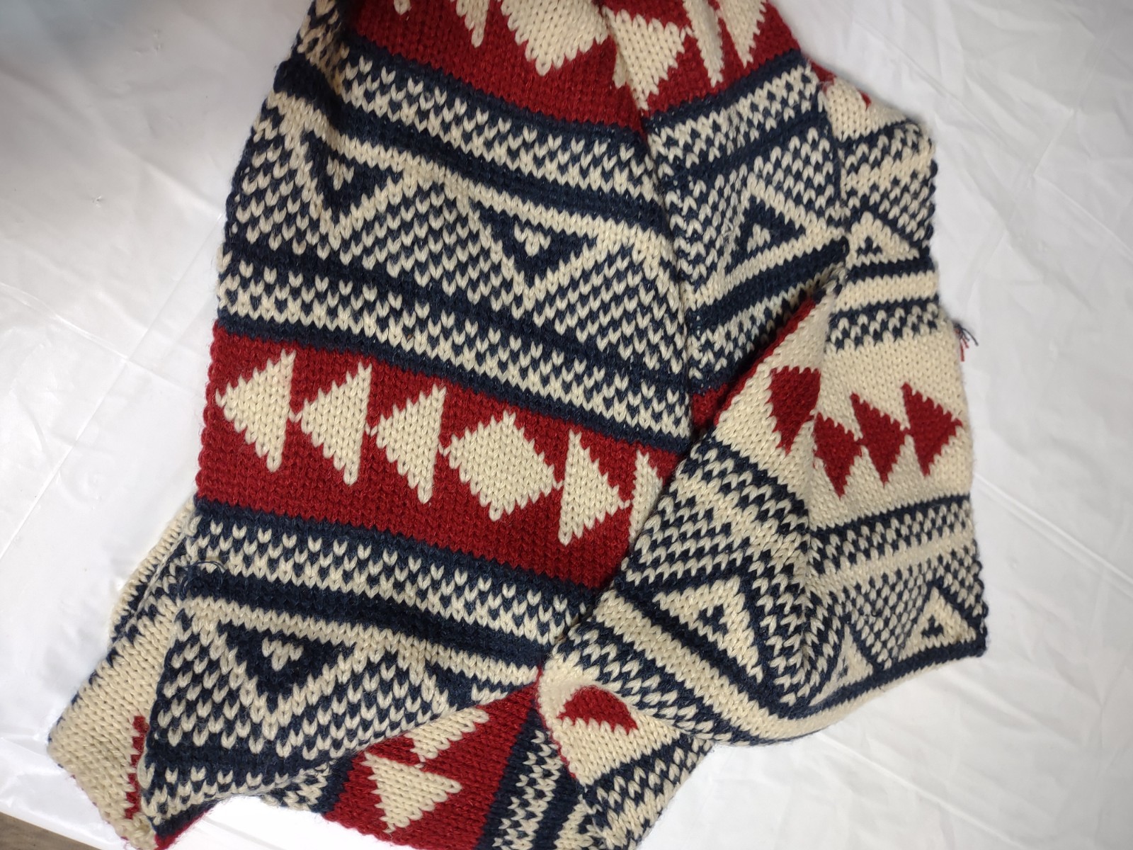 Look Aspencore Geometric Pattern Knitted Infinity… - image 13