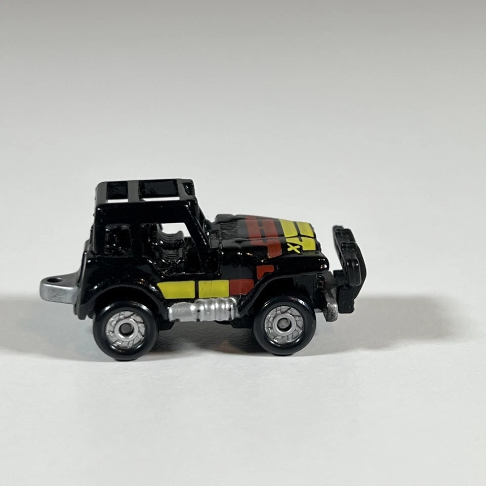 Rare Vintage Galoob Micro Machines Jeep Wrangler Black 4x4 - Dmg (See Photos) f2 - Image 4 of 4