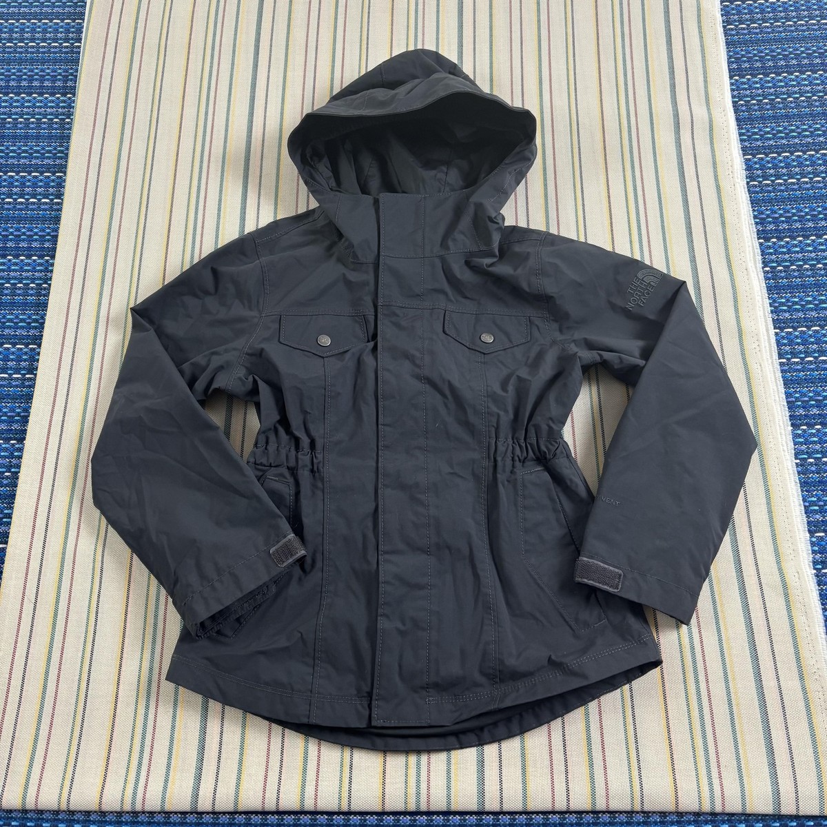 The North Face Jacket Girls XS 6 Black DryVent Hooded Rain Coat