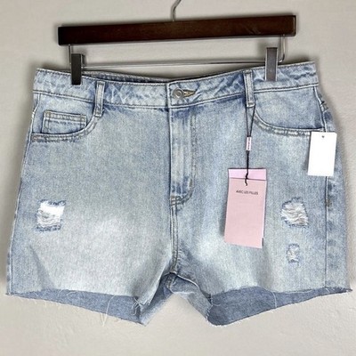 Avec Les Filles NWT Distressed Raw Hem High Rise Shorts 30
