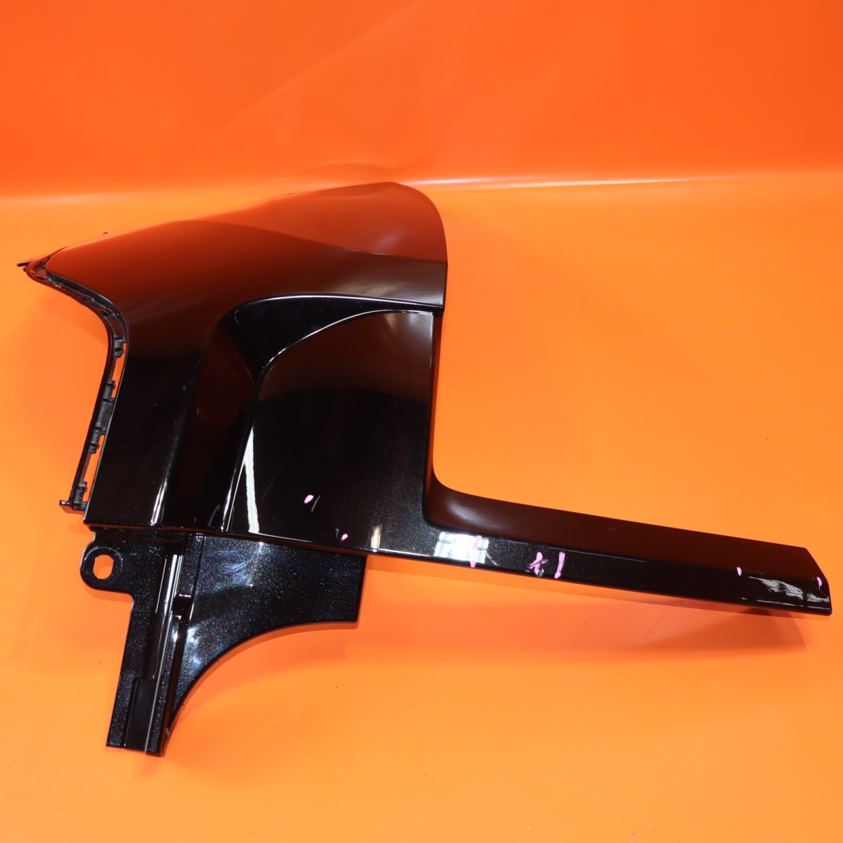 Rolls-Royce Cullinan 2025-2026 Rear Left Bumper