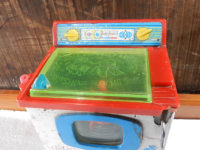 TIN TOY YONEZAWA HOME WASHING MACHINE MADE IN JAPAN 1960'S WIND UP
