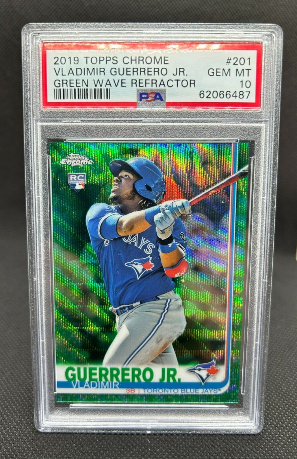 Vladimir Guerrero Jr #201 2019 Topps Chrome Green Wave Refractor /99 RC PSA 10