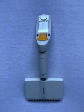 Eppendorf ~ Xplorer Plus 300 ~ 15-300µL Electronic Pipette ~ 12 Channel See Desc