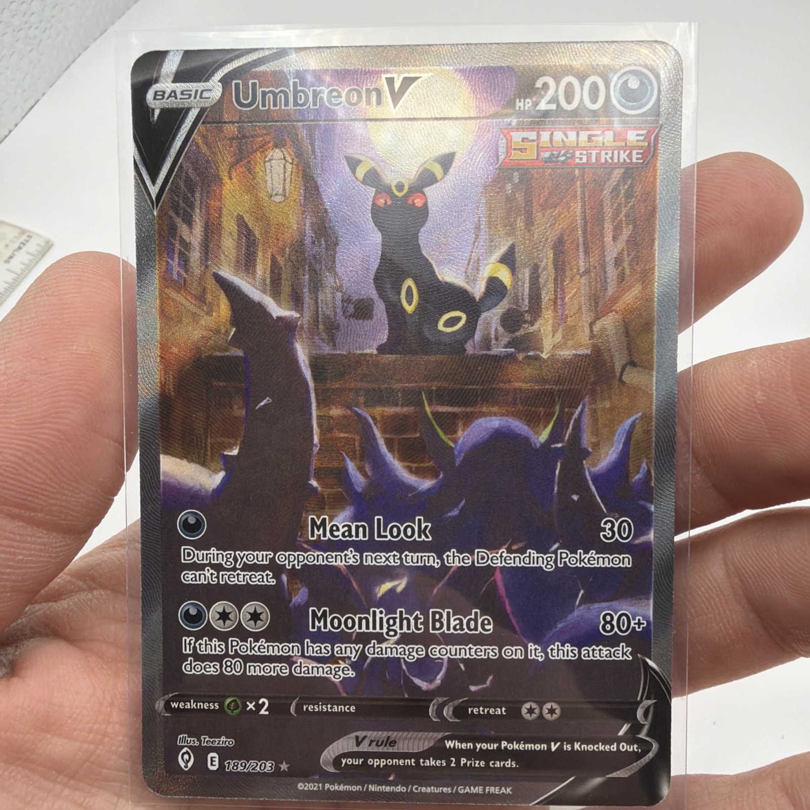 Umbreon V ⭐️ 189/203 Holo Rare Ultra Evolving Skies 2021 Pokemon NM