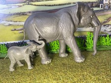 Set 2x BRITAINS vintage 70s, wildlife zoo plastic animals - Elephant And Baby