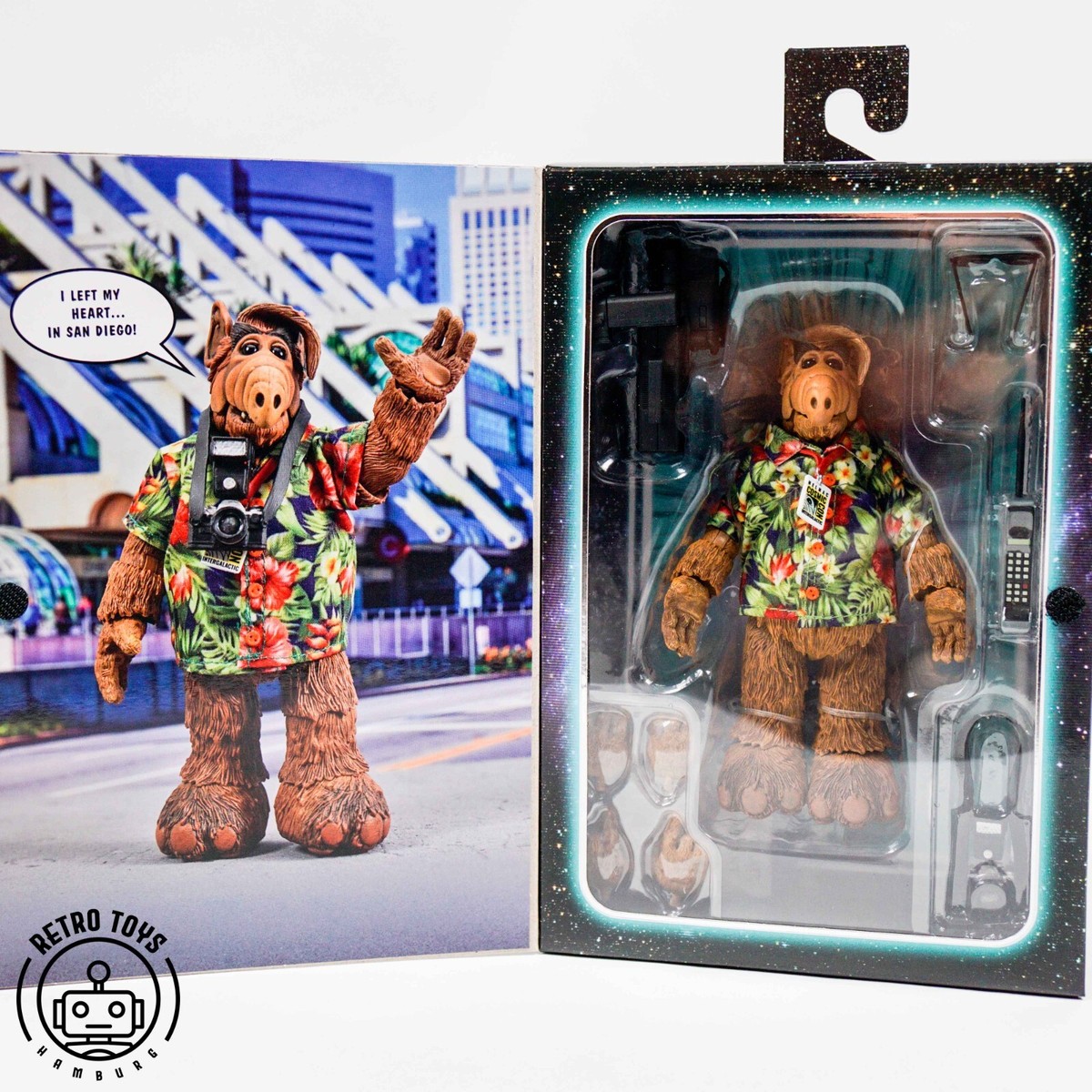 NECA ALF SDCC EXCLUSIVE Ultimate Deluxe Action Figure