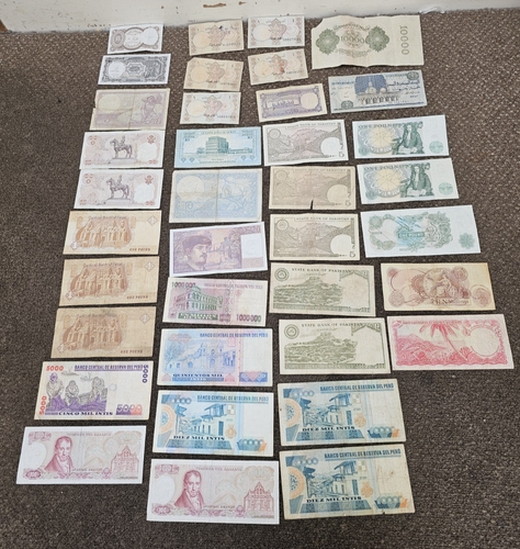 COLLECTION OF 37 X VINTAGE WORLD BANKNOTES BRITISH PAKISTAN FRANCE EGYPT YEMEN - Picture 2 of 10