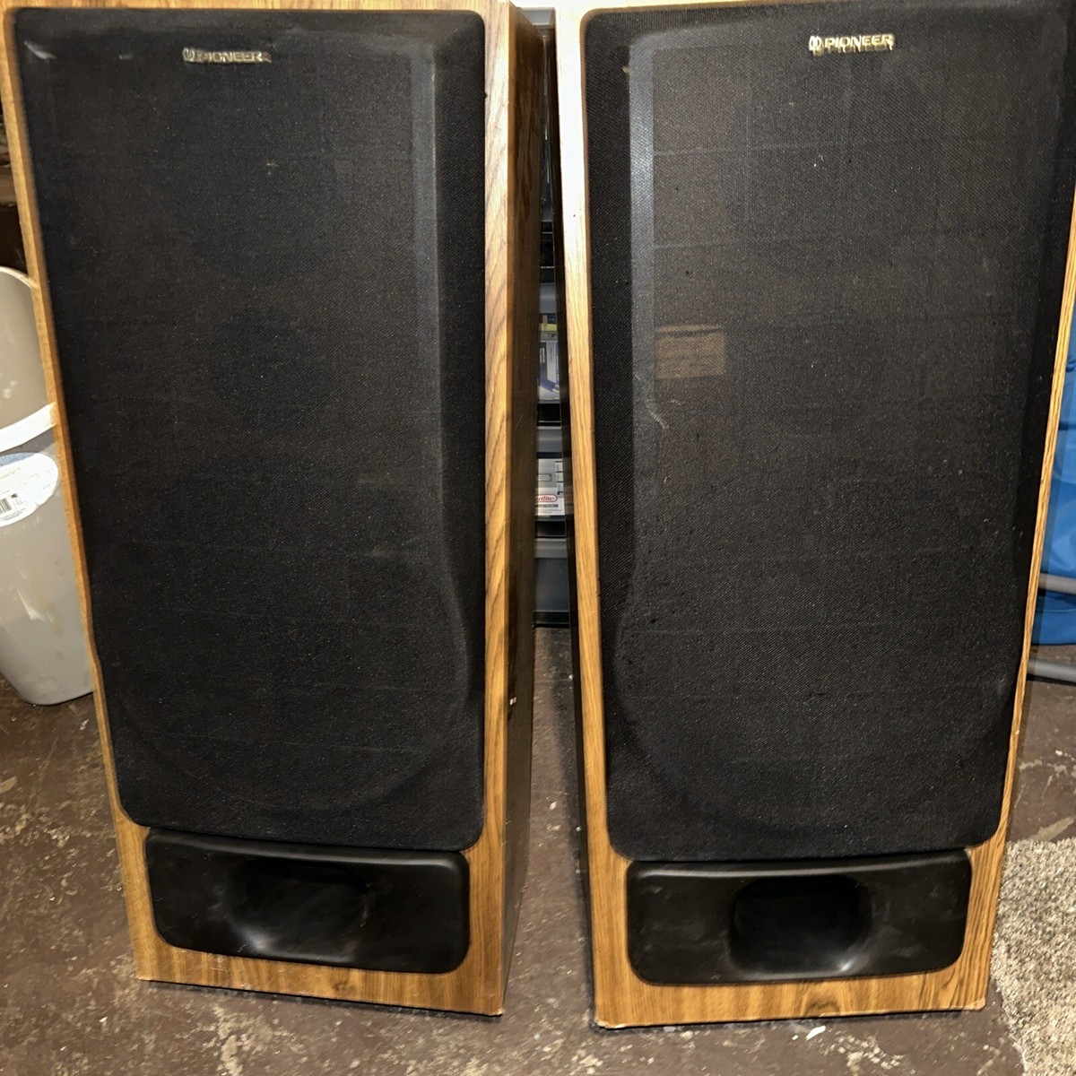Pioneer CS-R 570 3 Way Floor Speakers - Pair Black with Speaker