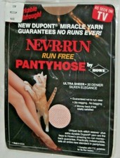 Nev R Run Run Free Pantyhose Howe Dupont Miracle Yarn VTG 1991 320 Medium Nude