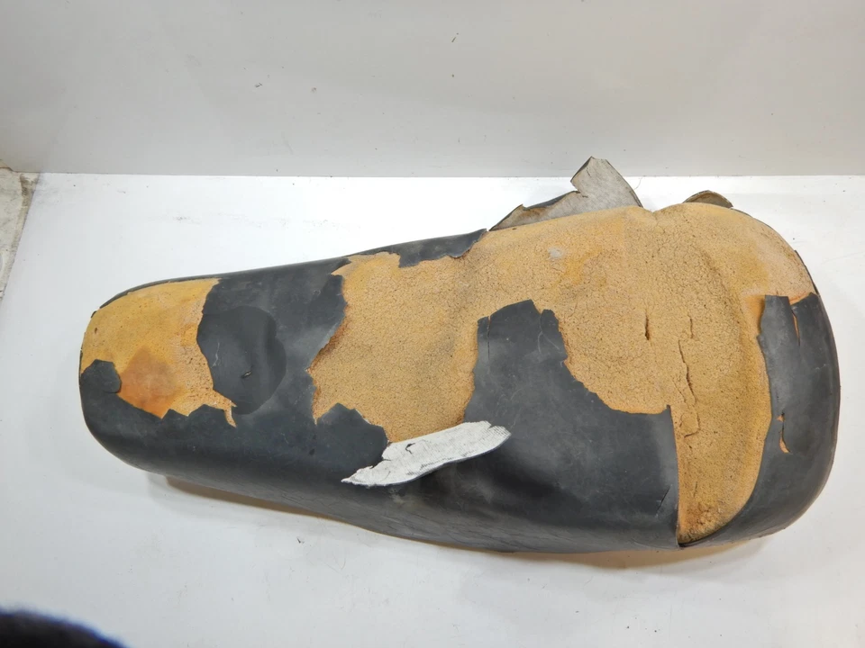 Driver seat 1974 1975 1976 HONDA MT250 MT 250 - Image 2 of 4