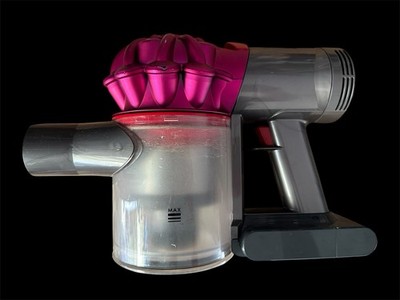 Dyson V7 Akkustaubsauger - komplett gereinigt