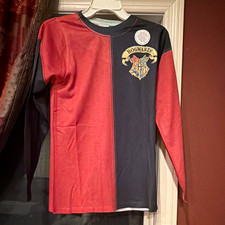Harry Potter Hogwarts Crest Red/Black Colorblock Long Sleeve T-Shirt M