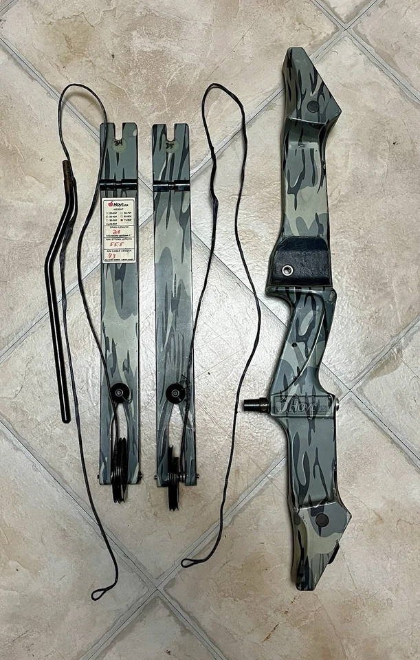 Hoyt Pro Force Extreme 28” 75-90# LH E Wheel Cams Takedown Compound Bow - Image 3 of 3