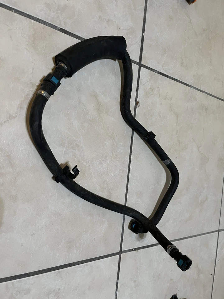 Для 2011-2014 Ford F-250 F-350 супер обязанность нагреватель ОВК шланг BC3Z-18472-E новый - Изображение 2 из 4