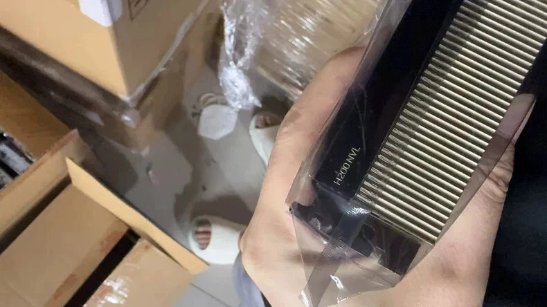 Original NEW NVIDIA H200 141GB NVL HBM3e PCIE Graphics Card 900-21010-0040-000 - Image 2 of 4