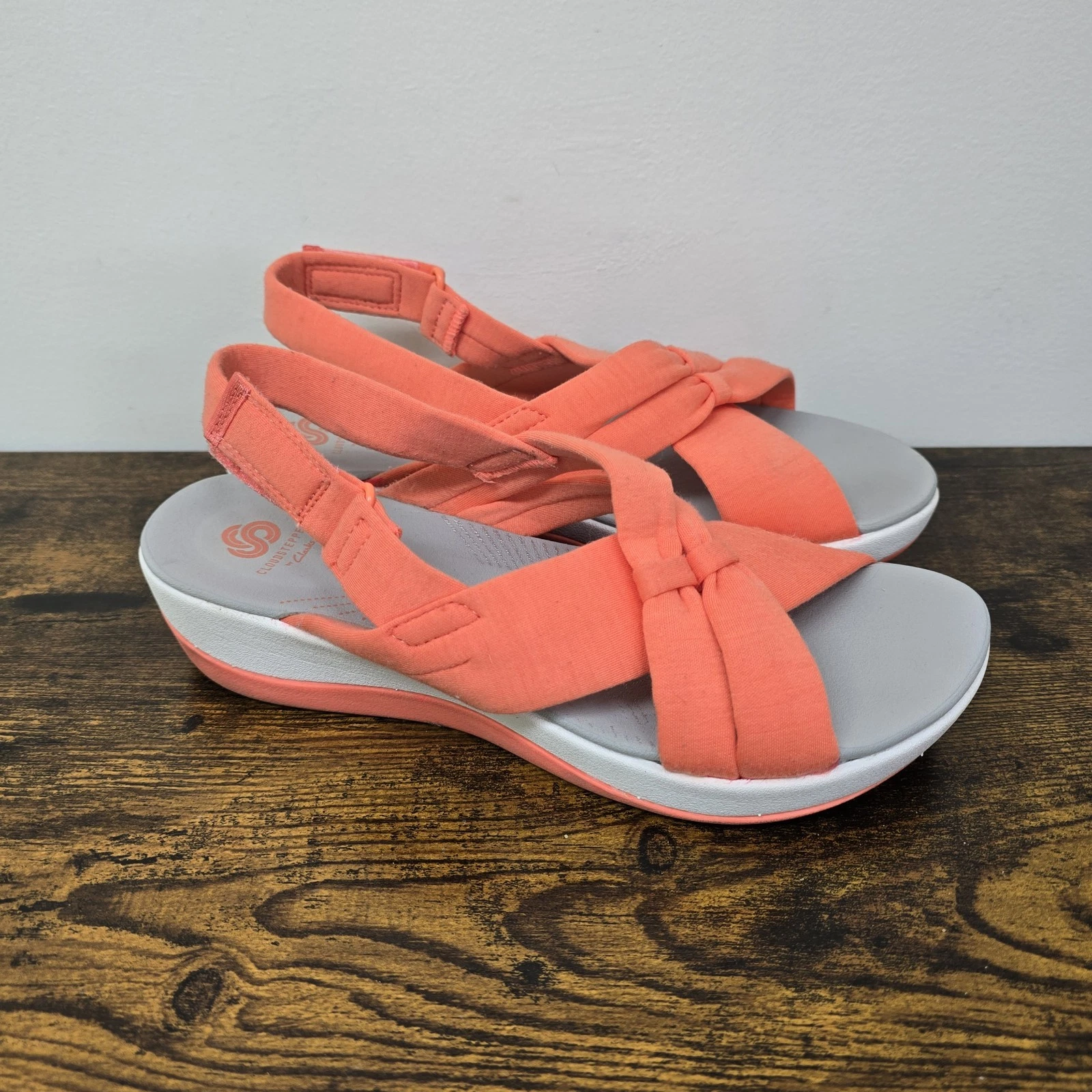 Sandali sportivi Clarks Cloudsteppers Arla Belle tessuto corallo morbido donna taglia 8 5