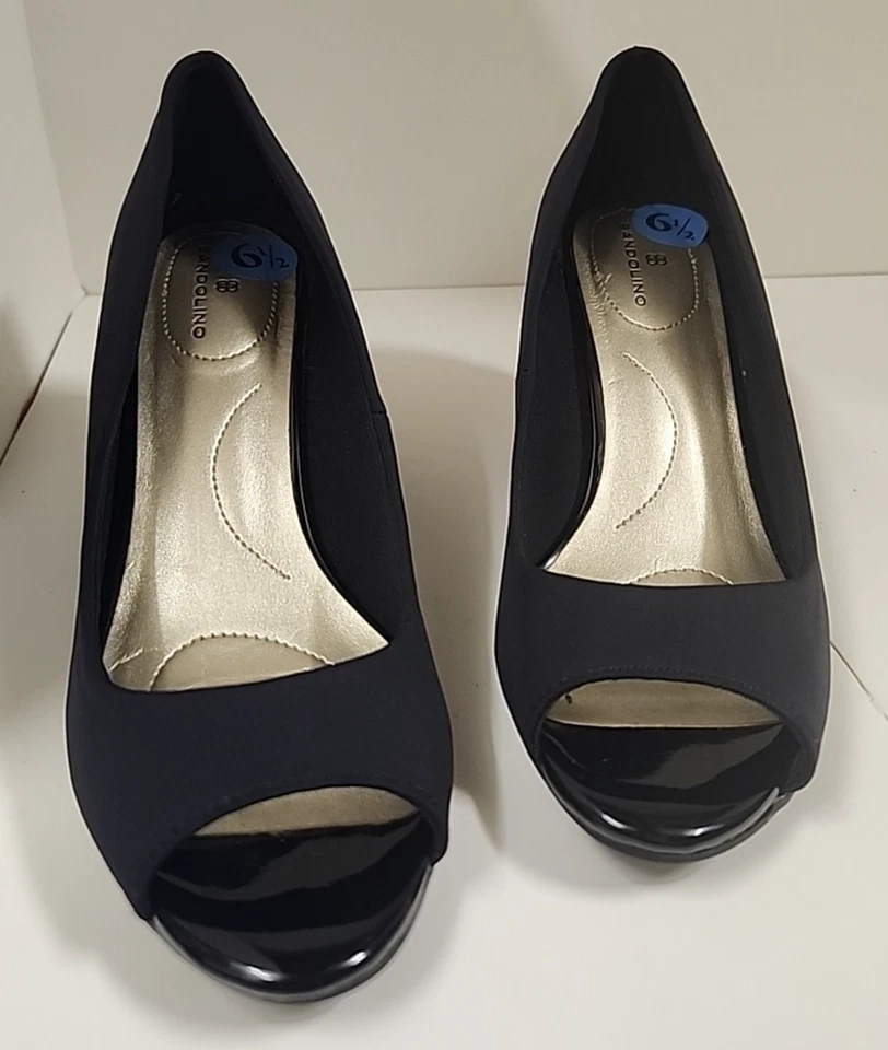 Bandolino Peep Toe -Black -Sz. 6.5 - Shiny patent Wedge, work, dressy, New - Image 2 of 4