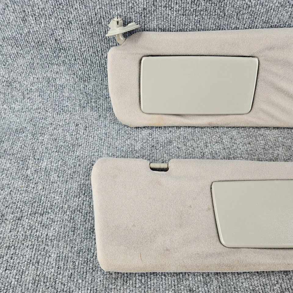 Conjunto de par de para-sol Toyota Camry 1997-2001 motorista passageiro cinza - Imagem 2 de 4