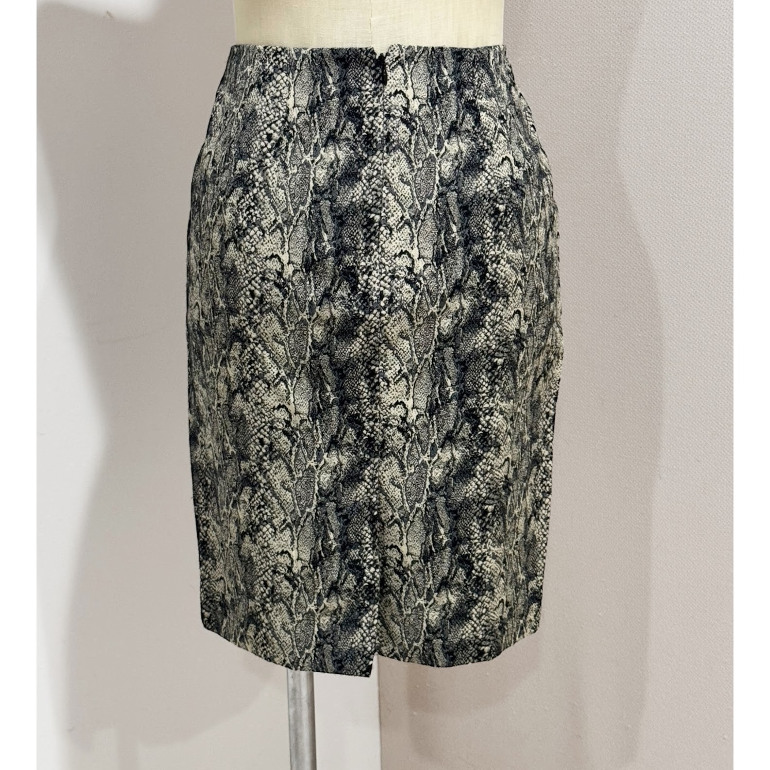 Talbots Petite Women's Black/Beige Python Snake P… - image 2