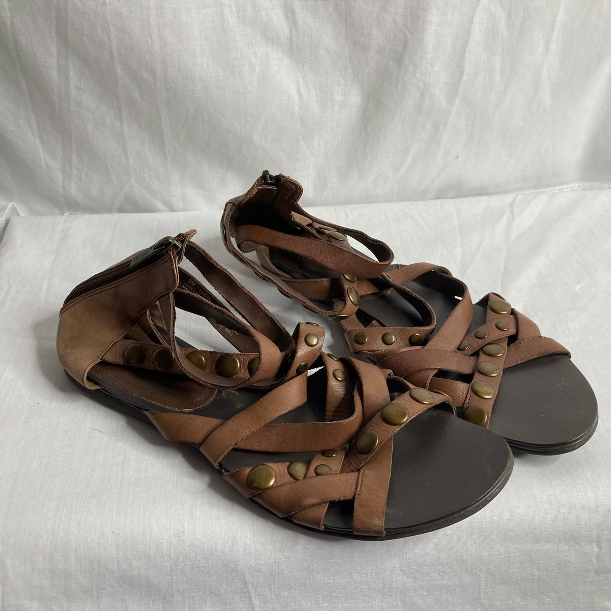 Kenneth Cole Reaction Gem Erama Gladiator 9M Sandals Brown  display picture 1