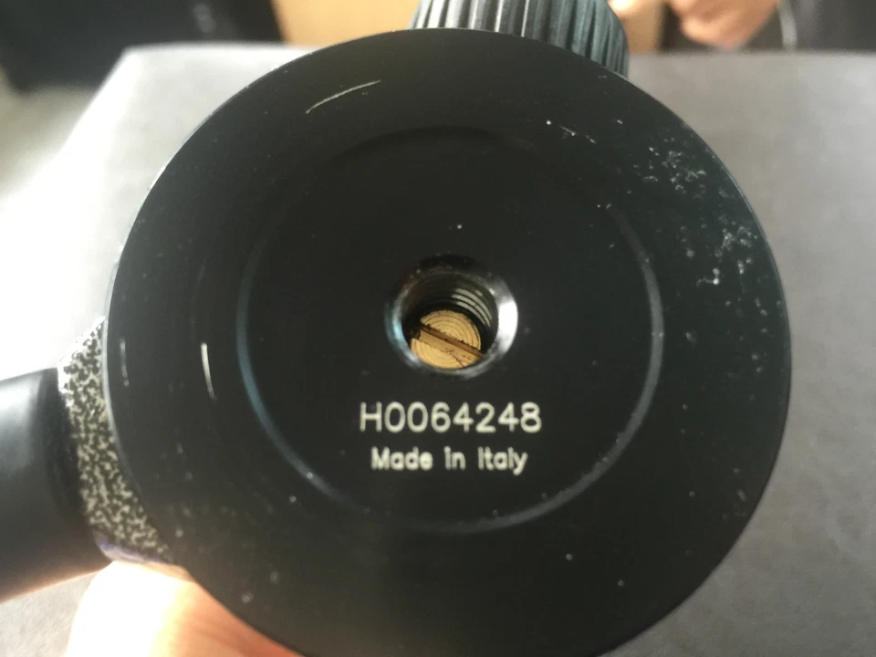 Gitzo G1278M Centre Ball Head with Quick Release Made in Italy - Image 4 of 4