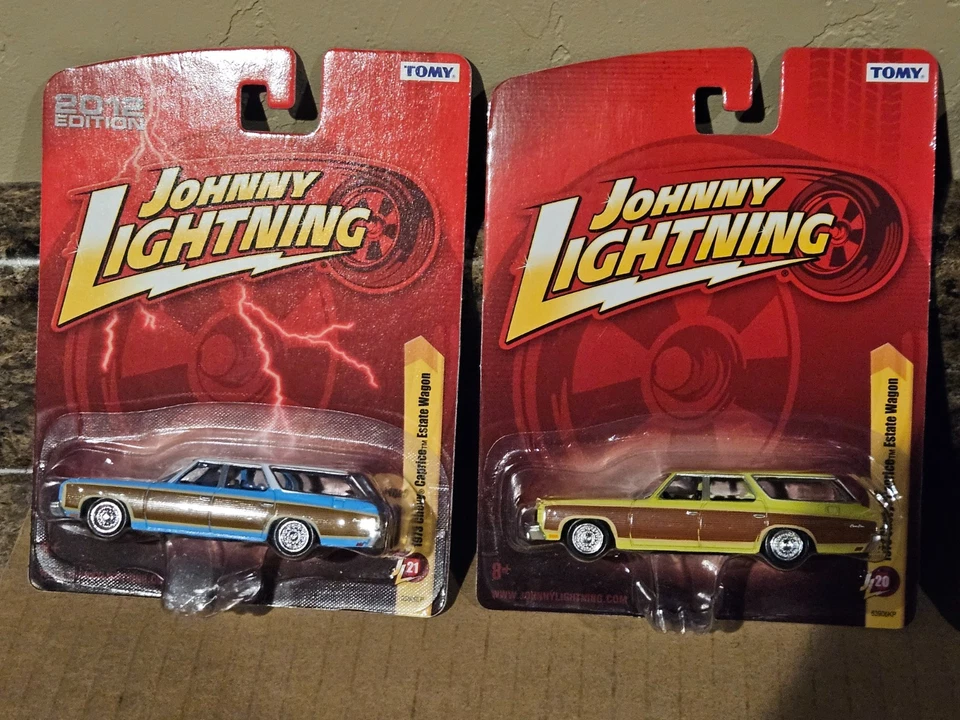 Johnny Lightning Lot of 3 1973 Chevy Caprice Estate Station Wagon '73 Forever - Image 2 of 4