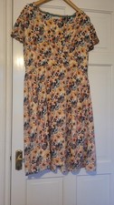Brakeburn V Neck Dress Size 16 & Matching Shawl