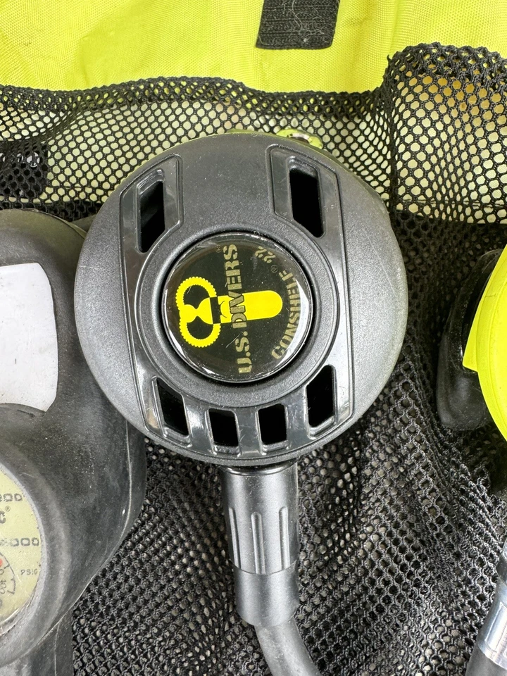 SCUBA DIVING PRE-OWNED U.S.DIVERS CONSHELF 22 FIRST STAGE, CompleteVERY GOOD! - Image 2 of 4