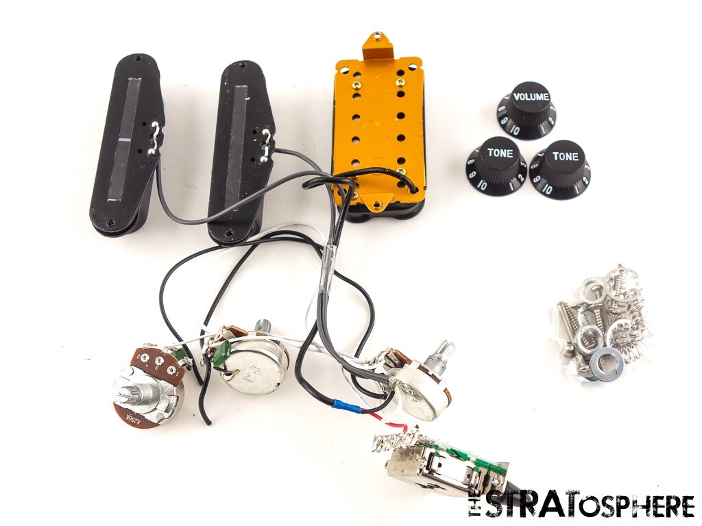 Squier Affinity Stratocaster メンテナンス品 Fender Squier Affinity Series Strat FMT HSS PICKUPS POTS & KNOBS
