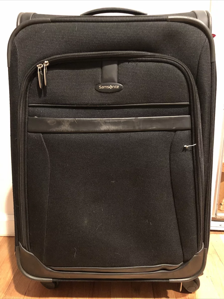 Samsonite 25 best sale spinner luggage