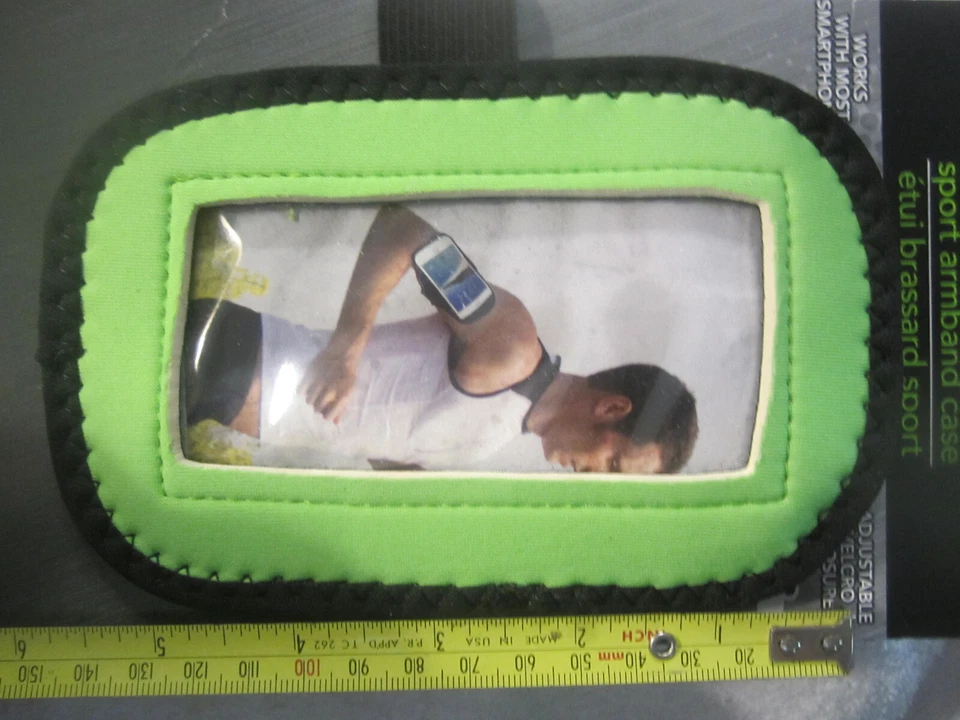 1 E-circuit Green Sport Armband Running Jogging Gym Arm Band Pouch Cell Phone - Image 2 of 4