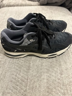 Size 11 - Asics Gel MC Plus Black Cream