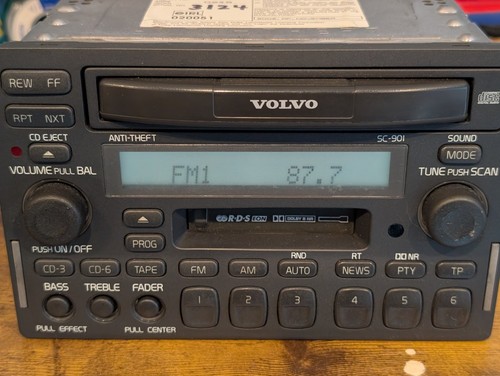 98-00 VOLVO V70R C70 P80 SC-901 RADIO STEREO 3 CD PLAYER WITH CODE X70 V70 GOOD