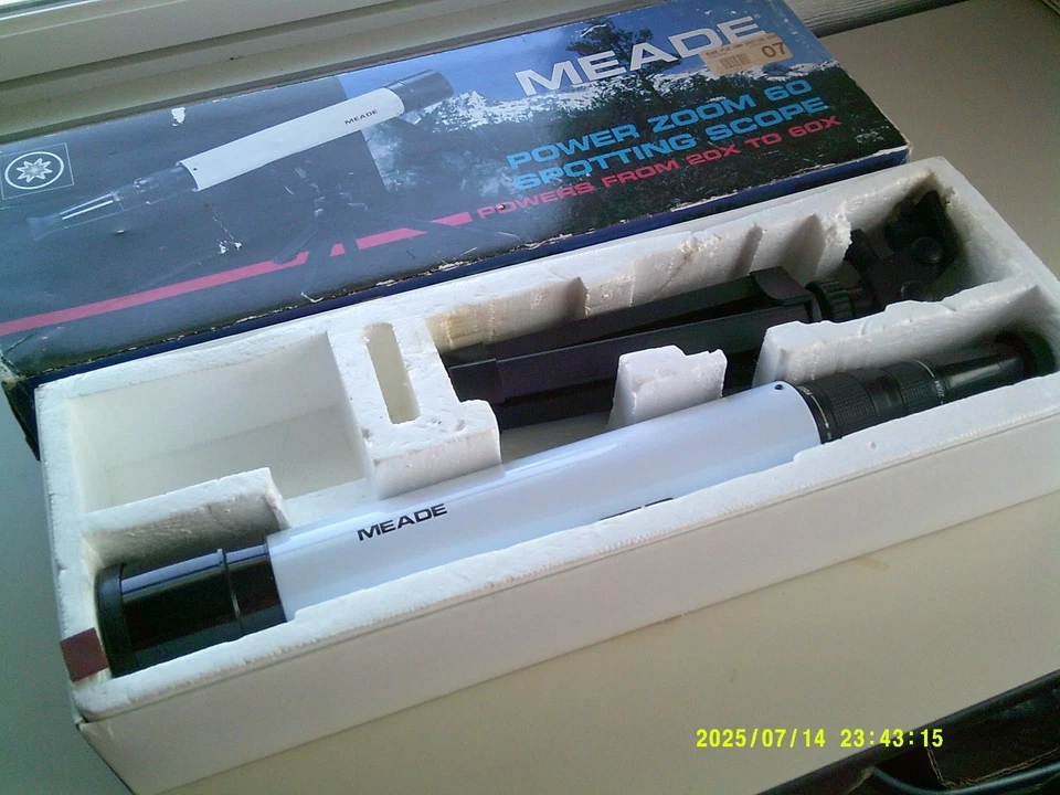 Mira telescópica Meade Power Zoom 60 Foto 2 de 4