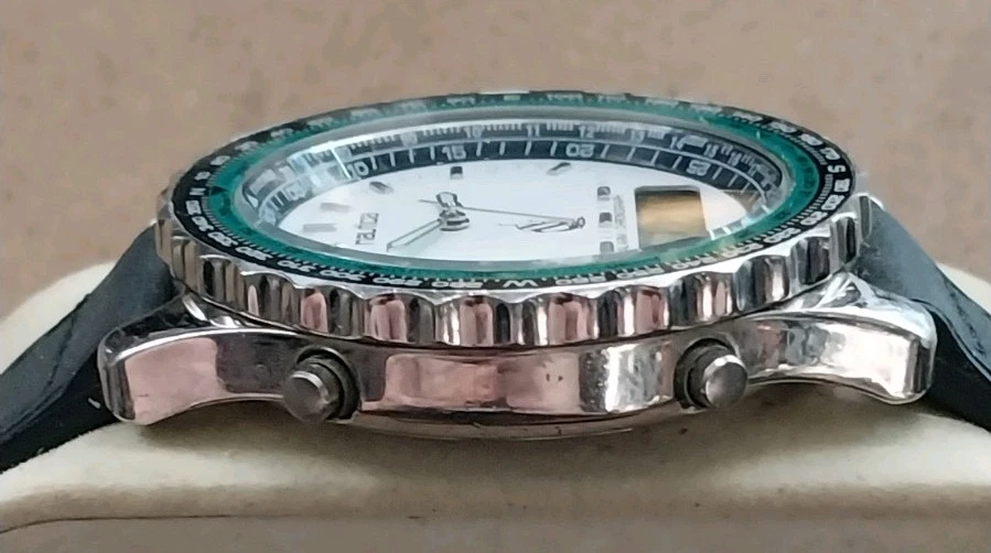 Reloj Cuarzo Vintage Nautica Alarma/Cronógrafo Analógico y Digital C4 Batería Nueva Foto 3 de 4