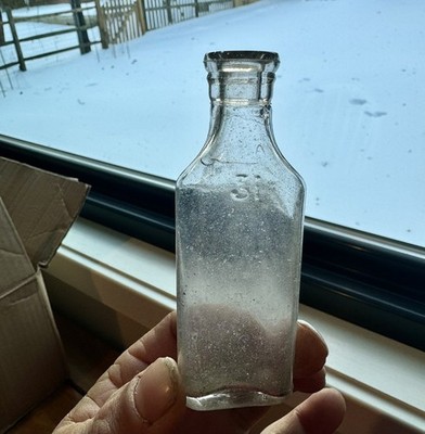 Nice Small 1 Ounce Drug Store Bottle Full Of Seedy Bubbles 1910s Era Cork Top