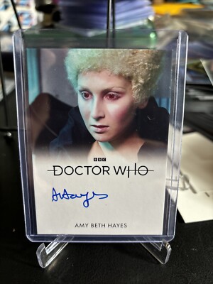 Rittenhouse Doctor Who 5-7 Auto Amy Beth Hayes As Albino Servant