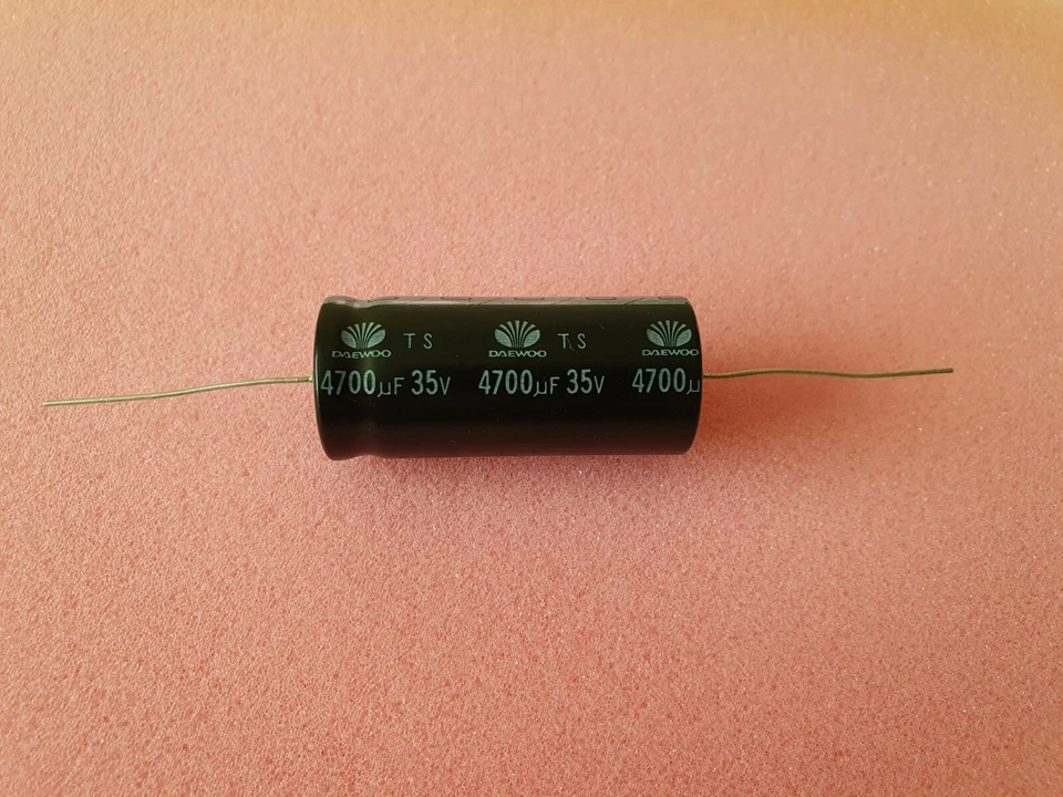 4pcs DAEWOO TS 4700uf 35v Axial Electrolytic Capacitors 23x50mm audio amplifier - image 3 of 4