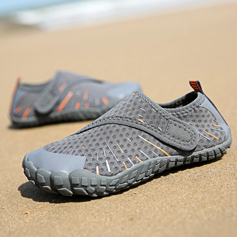 Kids Quick Dry Water Shoes Boys Girls Lightweight Non-slip Beach Swim Sock Sport - Image 2 of 4