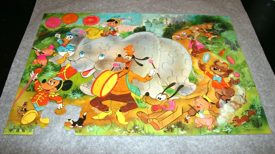 VTG 1973 Springbok Disney On Parade Children's Puzzle 48 piece **Missing 1 Piece - Image 2 of 4