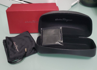 Salvatore Ferragamo Black Oversized Sunglasses Brand New in Case Salvatore Ferragamo Black Oversized Sunglasses Brand New in  main image 4